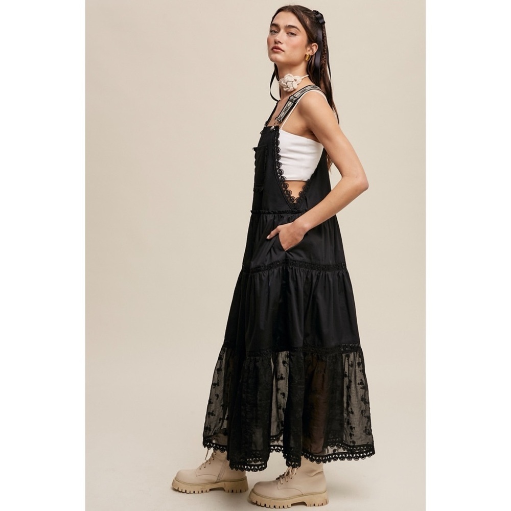 Listicle Black Lace Pieced Jacquard Strap Skirtall - Picture 4 of 12